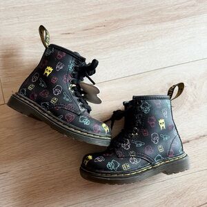 Dr. Martens Hello Kitty & Friends Limited Edition Junior Boots size 8 toddler